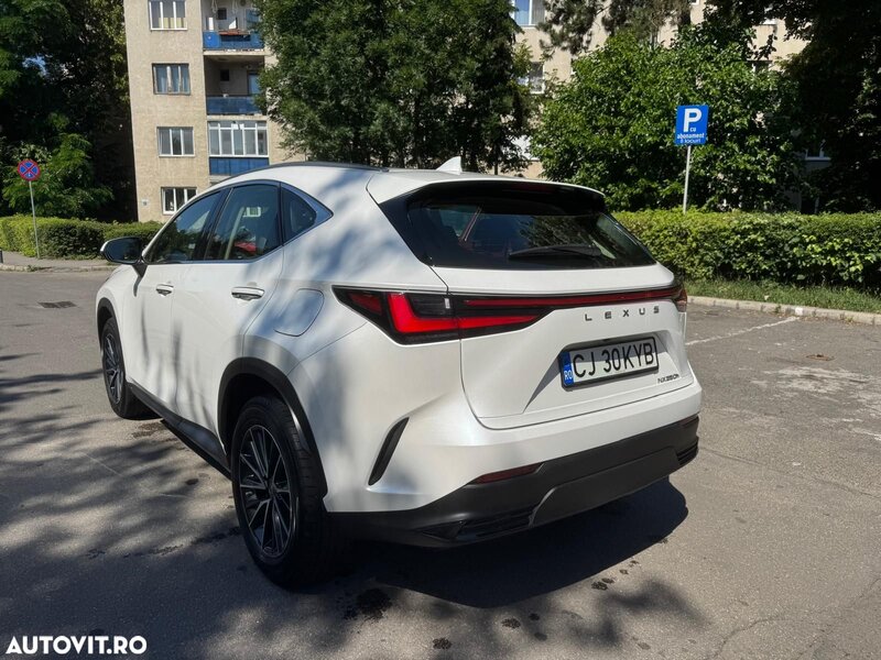 Lexus Seria NX