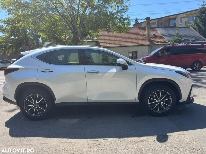 Lexus Seria NX